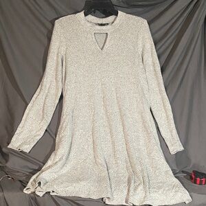 Iz Byer Long Sleeve Gray Patterned Dress